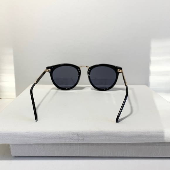 Black and gold round sunglasses. - Picture 3 of 4